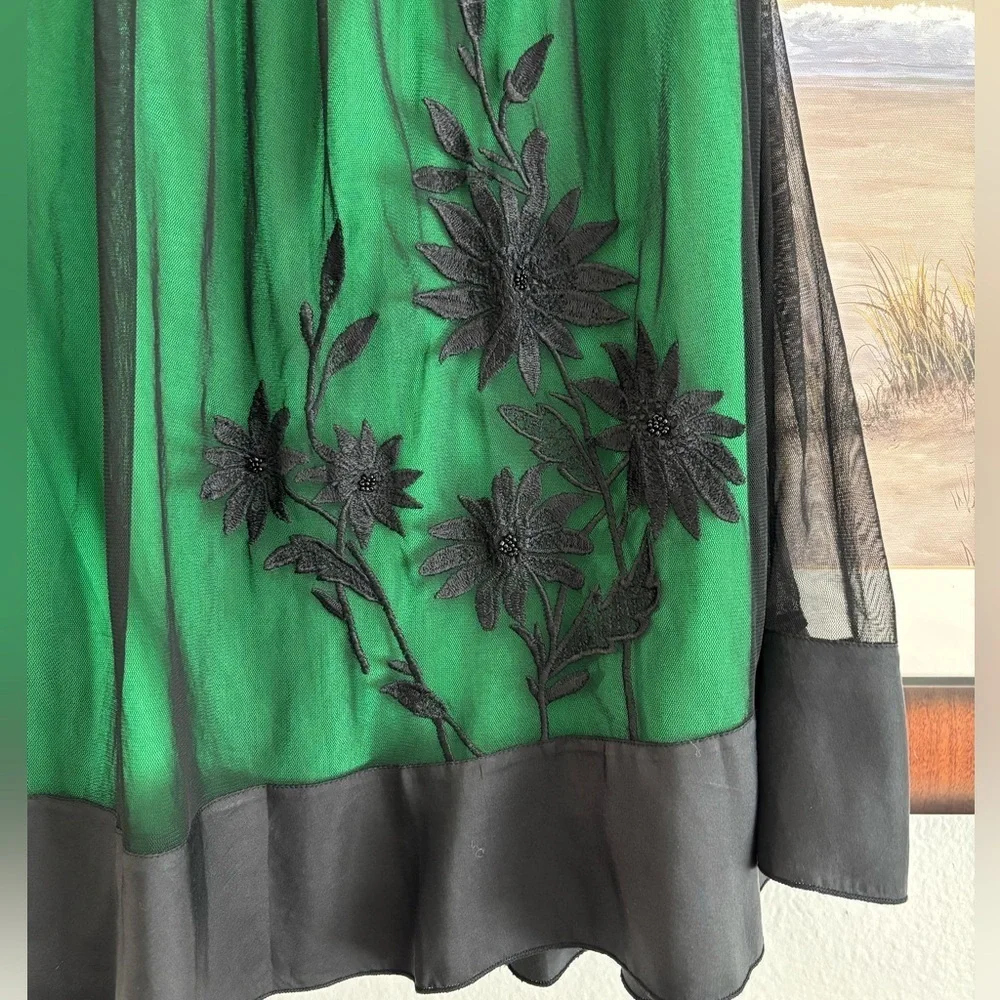 Anthropologie Lithe Silk Trim Embroidered Midi Skirt - Size Small- 4